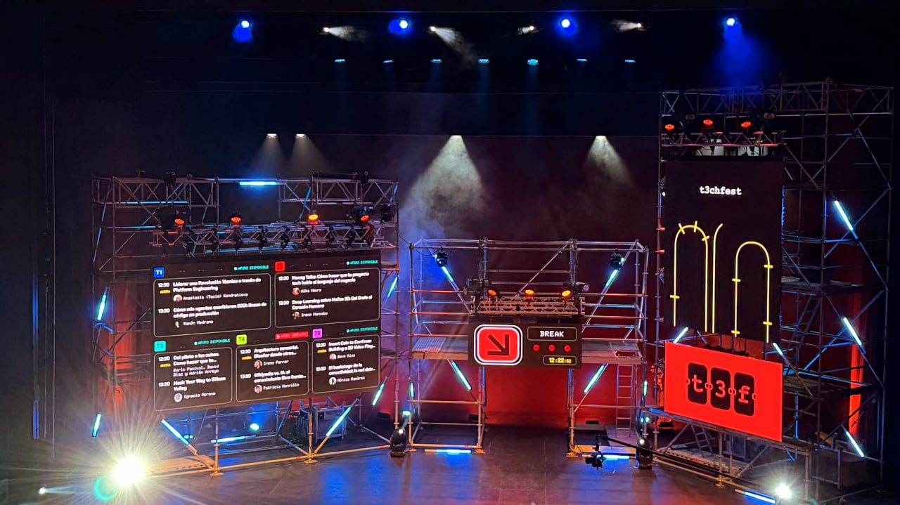 Escenario principal de T3chFest 2026 en la Universidad Carlos III de Madrid